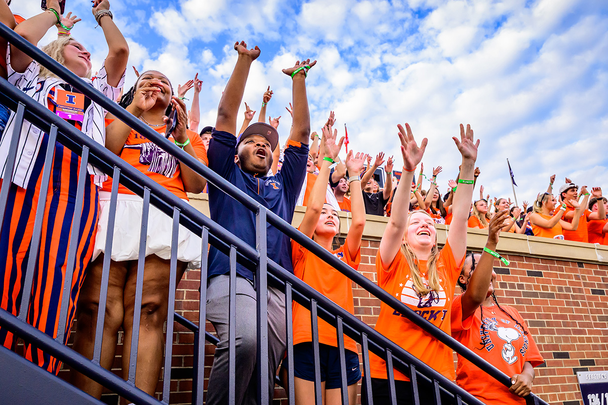 Illini Football Fans Cheering