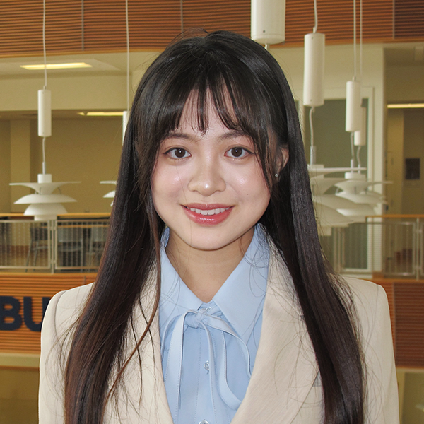 Linya Zhang, Graduate Student Ambassador Linya Zhang, Ambassador