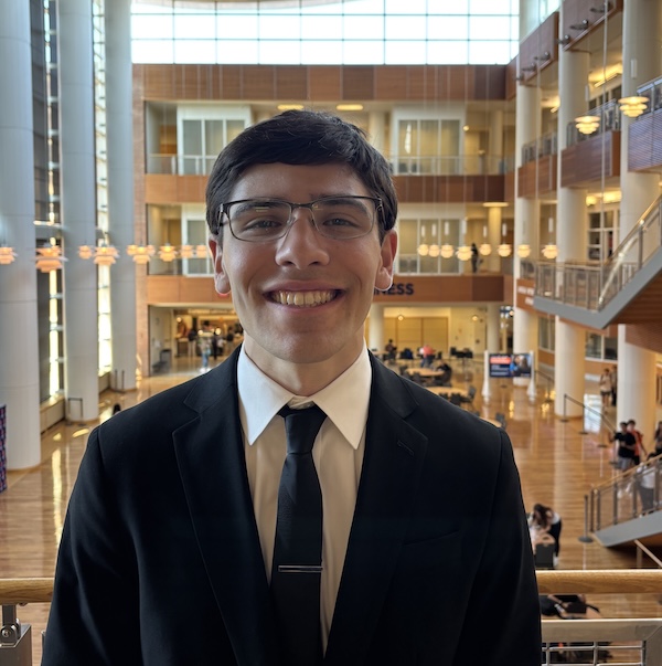 RyanPearlman_MSTM - Graduate Student Ambasador